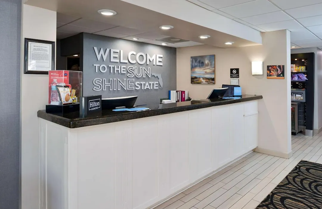 Hampton Inn Vero Beach Outlets-1