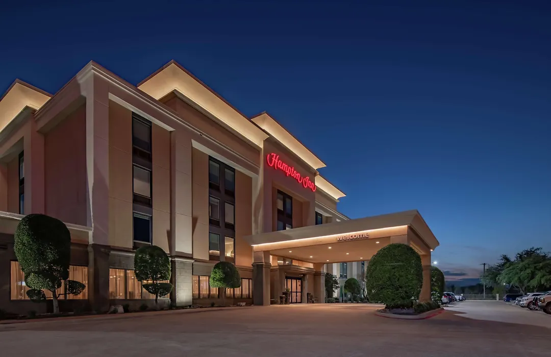 Hampton Inn Waco North-1