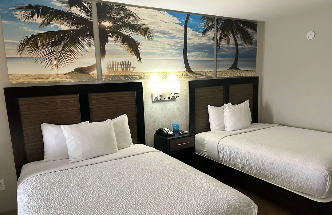 Days Inn By Wyndham Panama City/Callaway-1
