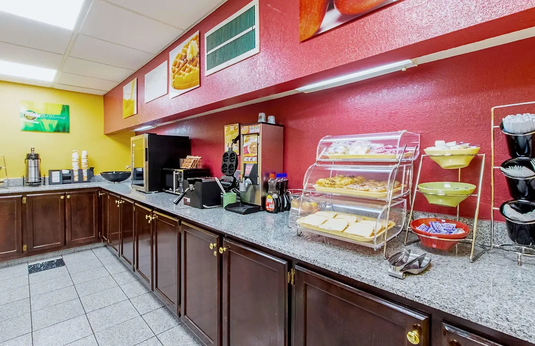 Quality Inn & Suites Dickson-1