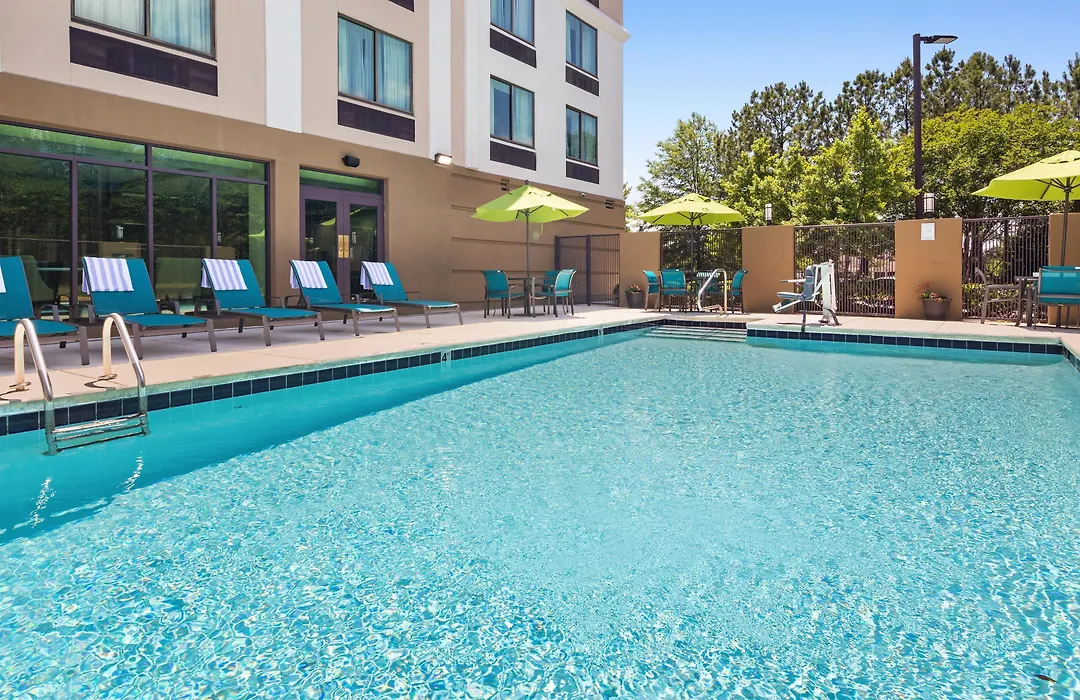 Best Western Plus Birmingham Inn & Suites-1