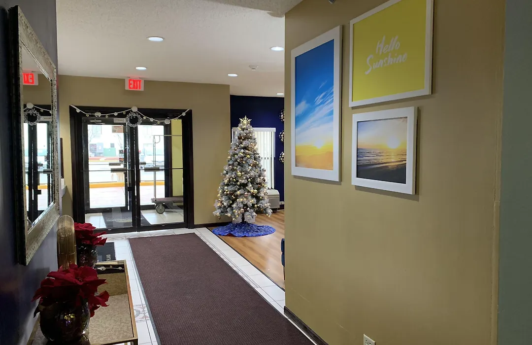 Halsted Inn And Suites Harvey - Chicago Southland-1