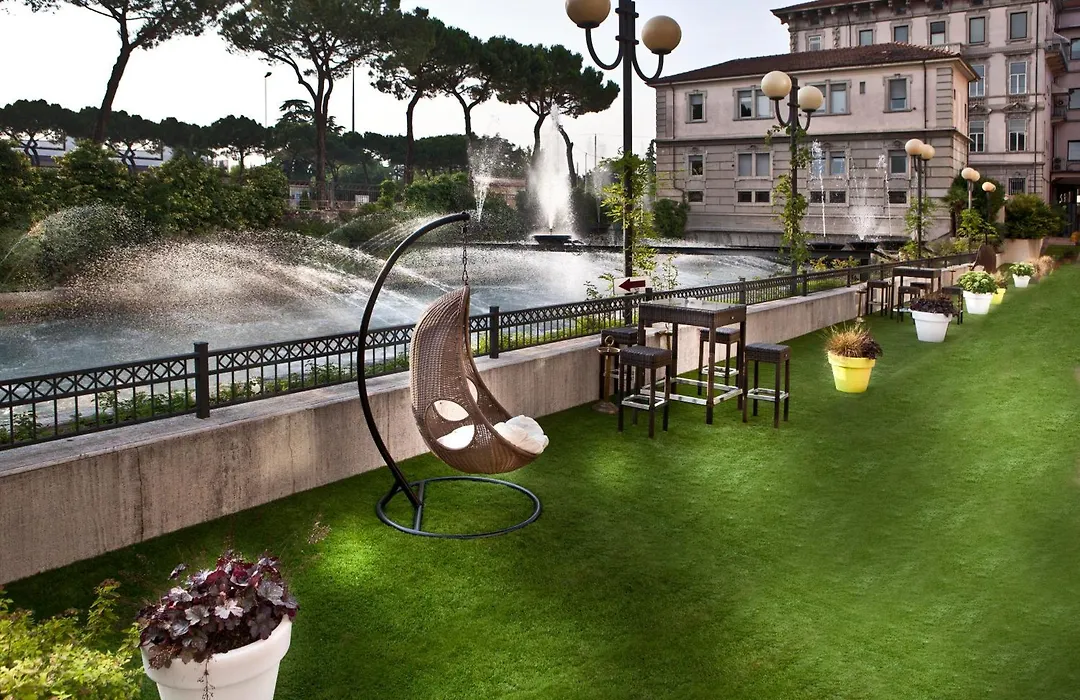 Hotel Leon D'Oro-1