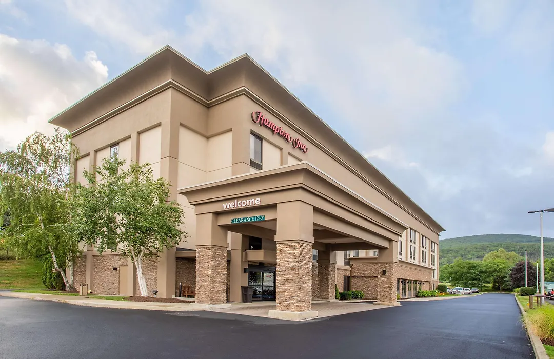 Hampton Inn Fishkill-1
