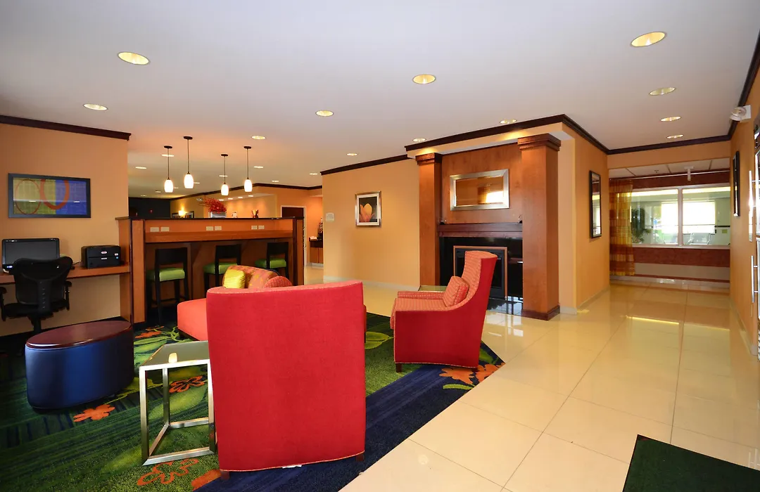 Fairfield Inn & Suites Jefferson City-1
