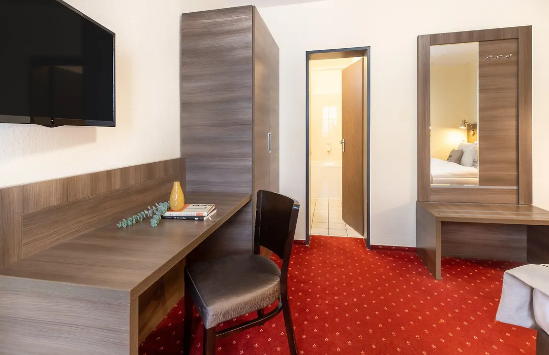 Novum Hotel Leonet Köln Altstadt-1