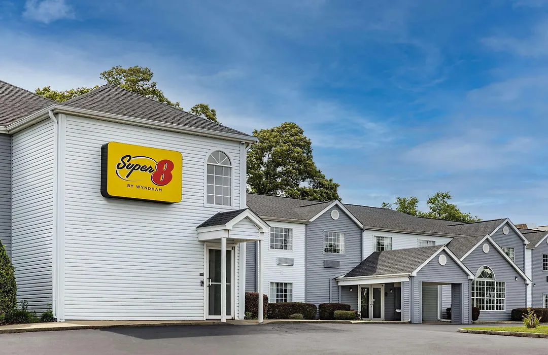 Super 8 By Wyndham Pensacola-1