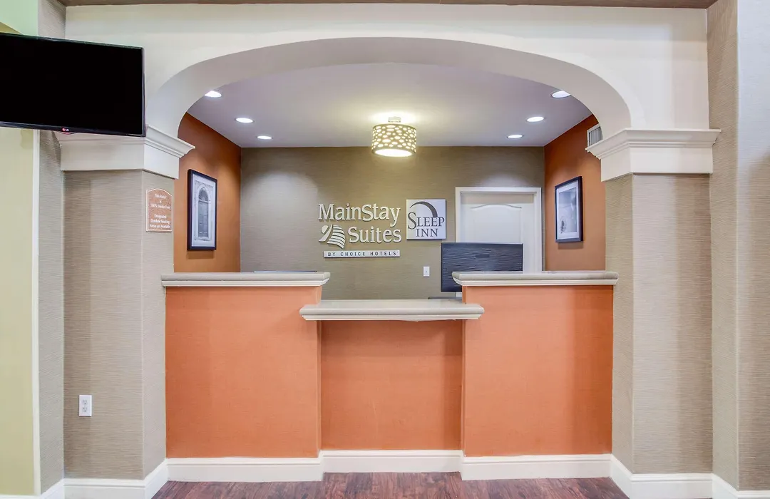 Mainstay Suites At Pga Village-1