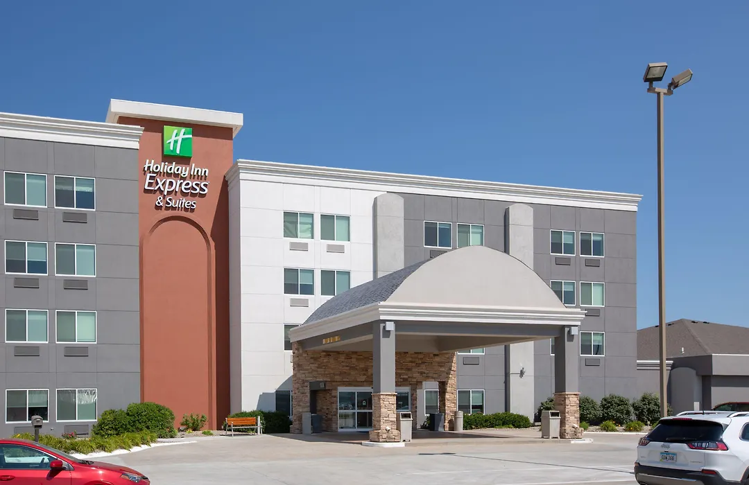 Holiday Inn Express Hotel & Suites Columbus By Ihg-1