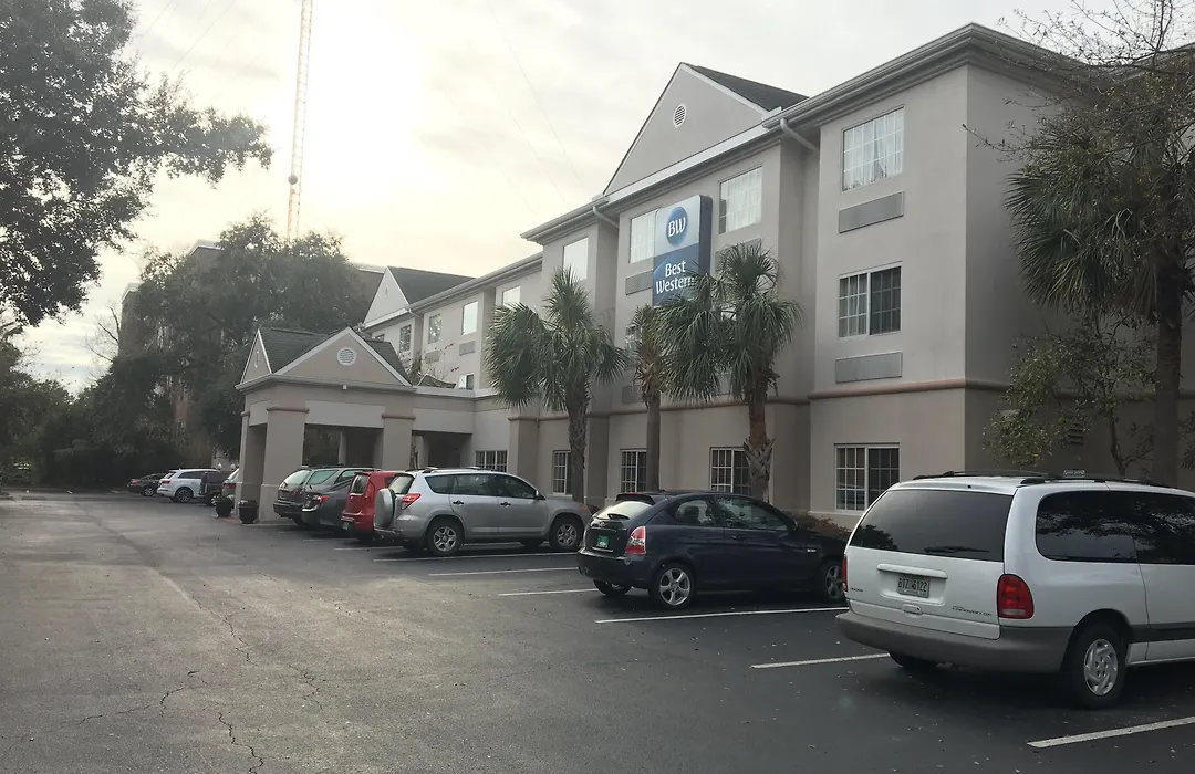 Best Western Patriots Point-1