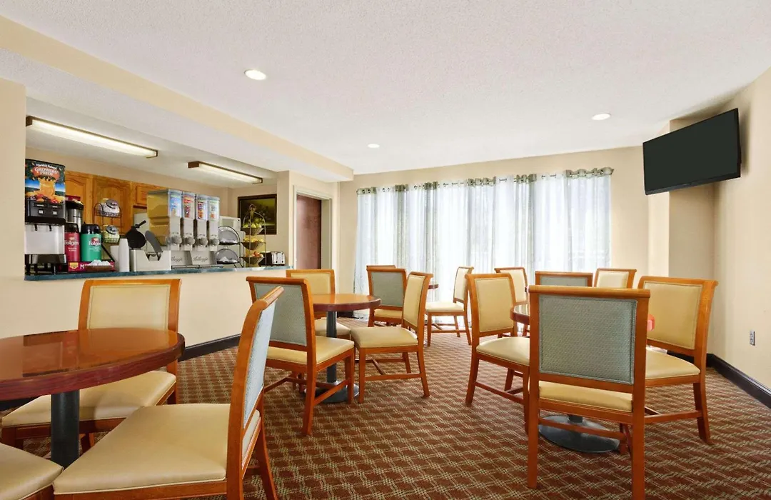 Ramada Limited - Columbia-1
