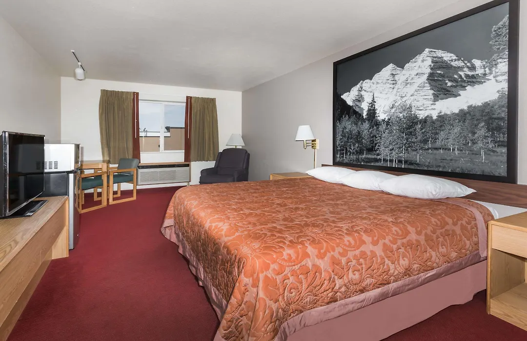 Super 8 By Wyndham Fruita-1