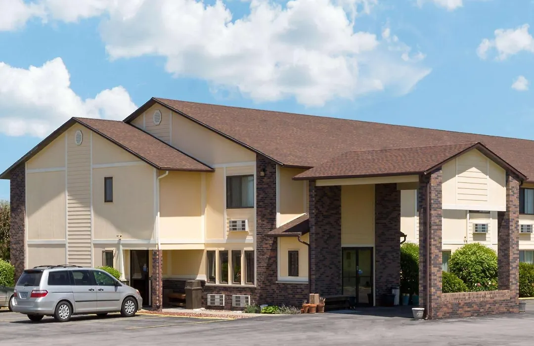 Super 8 By Wyndham Perry Ia-1