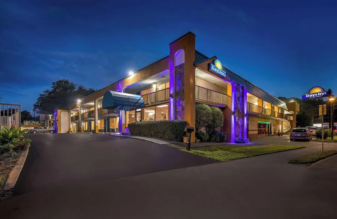 Days Inn By Wyndham Clayton-1