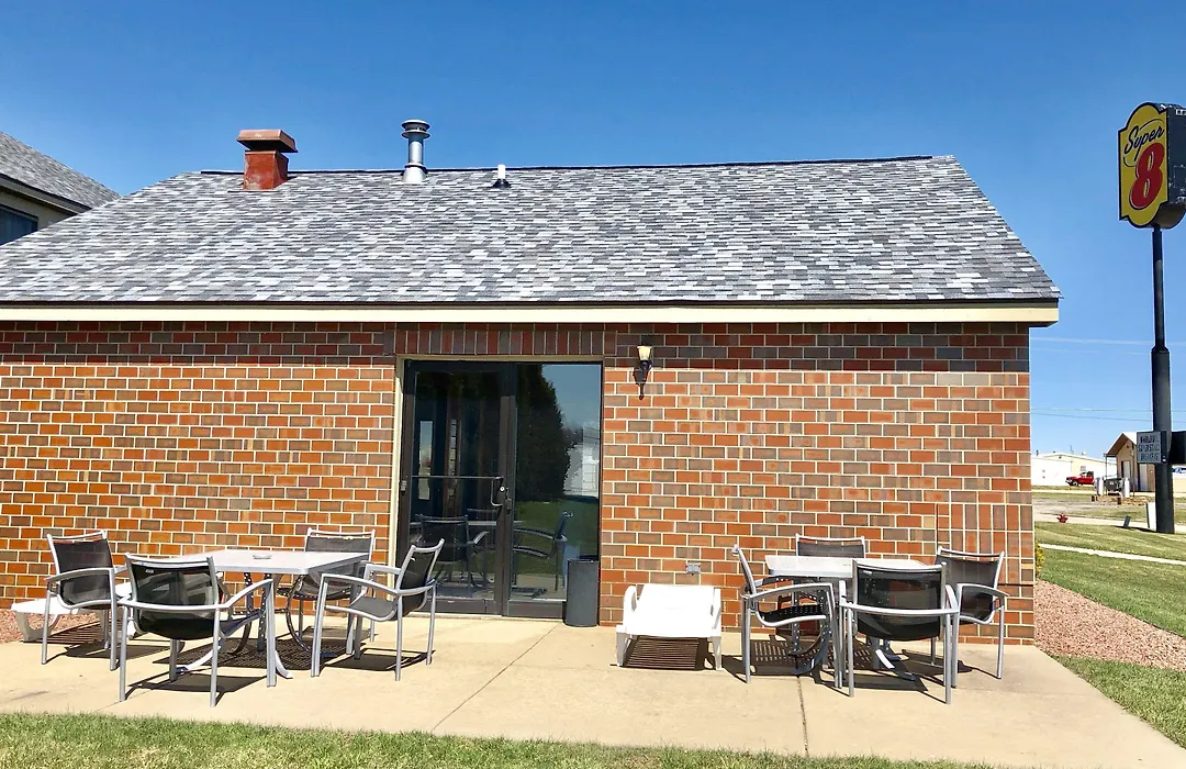 Super 8 By Wyndham Dodgeville-1