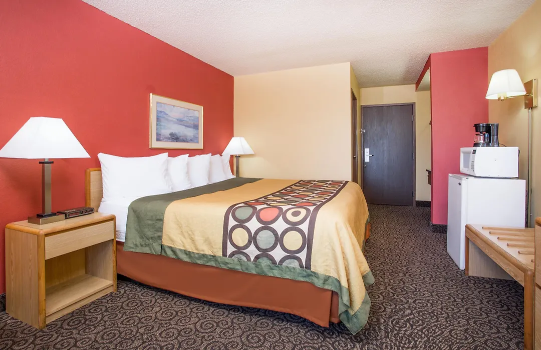 Super 8 By Wyndham Appleton-1