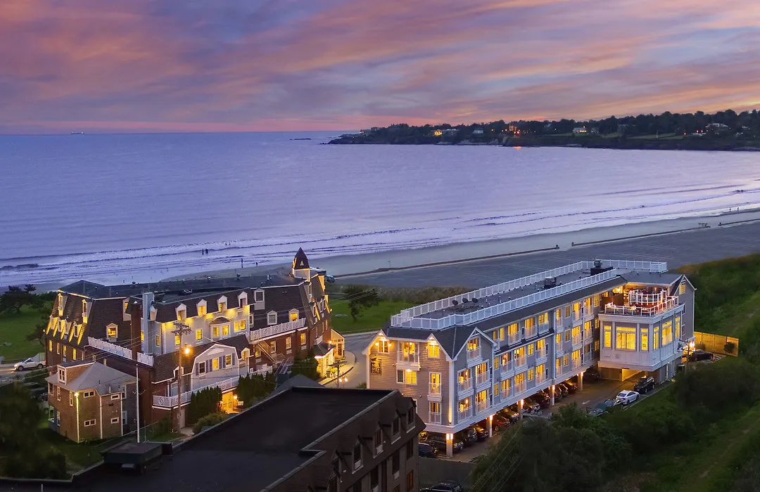 Newport Beach Hotel & Suites-1