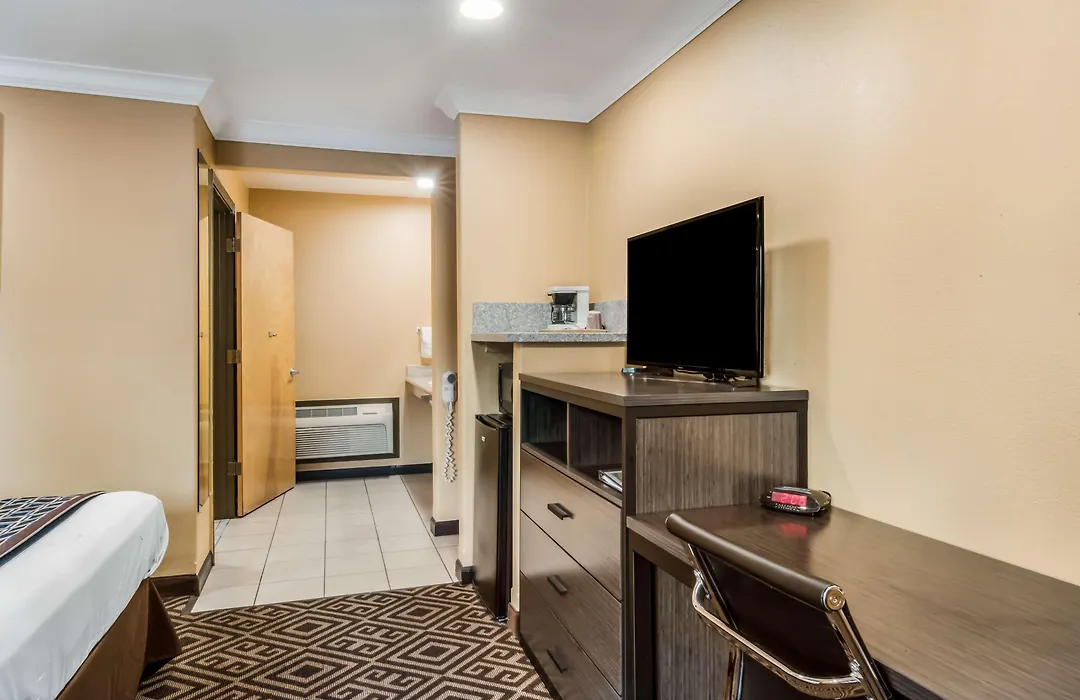 Americas Best Value Inn - Ukiah-1