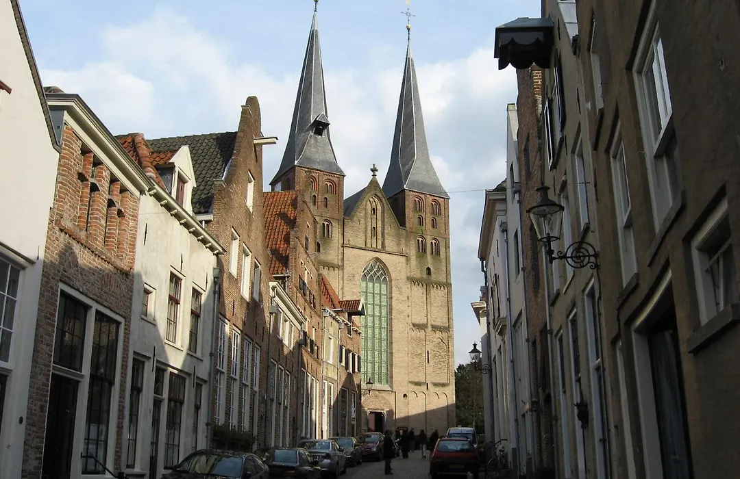 Postillion Hotel Deventer-1