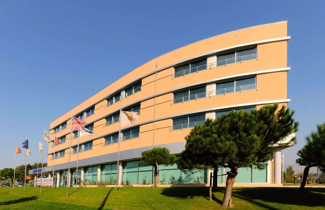 Tryp By Wyndham Porto Expo Hotel-1