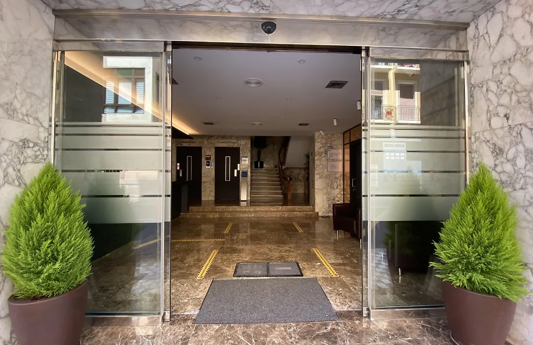 Hotel Leuka-1