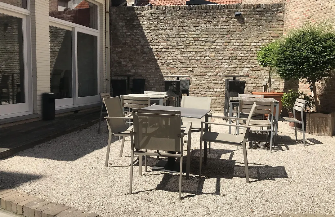 Hotel Du Theatre-1