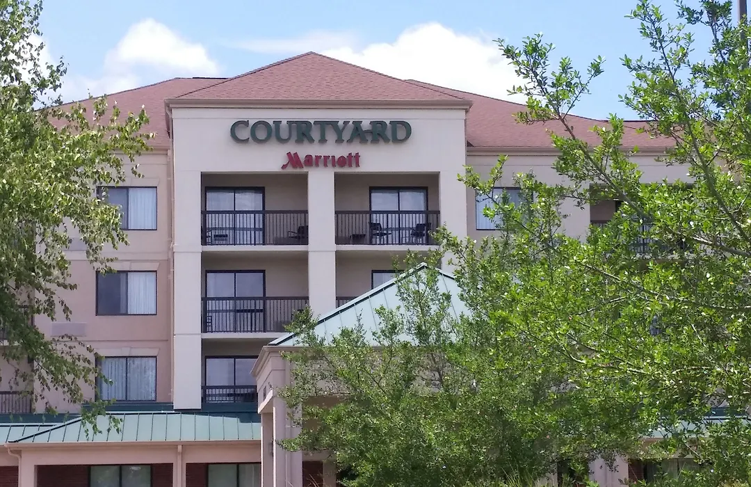 Courtyard By Marriott Decatur-1