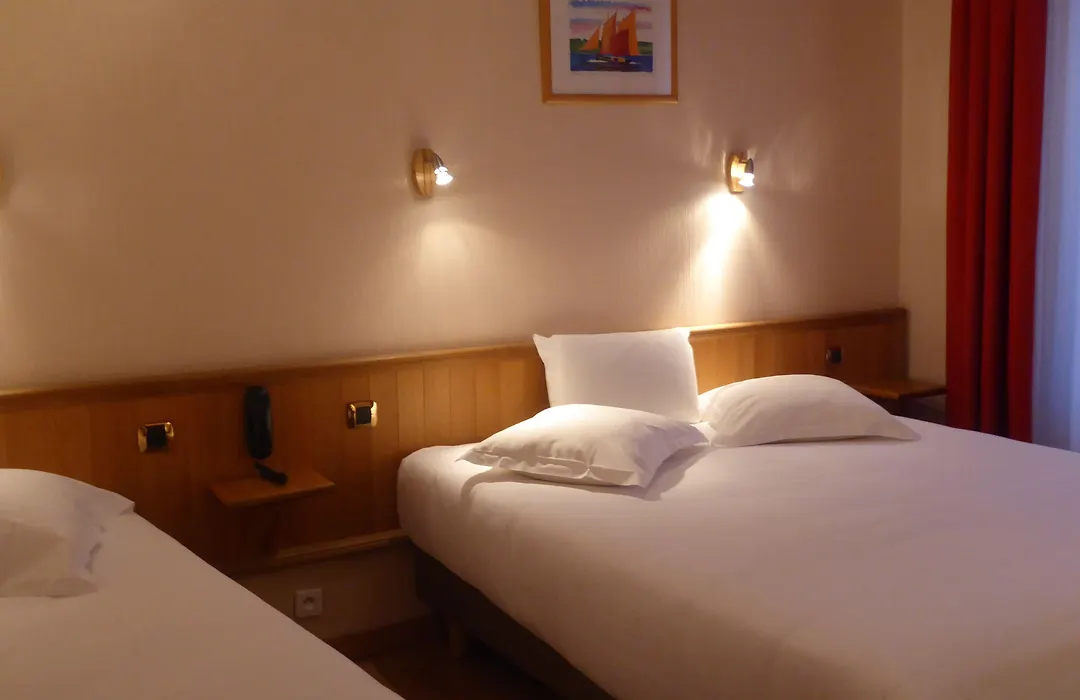 Hotel Kyriad Saint Malo Centre Plage-1