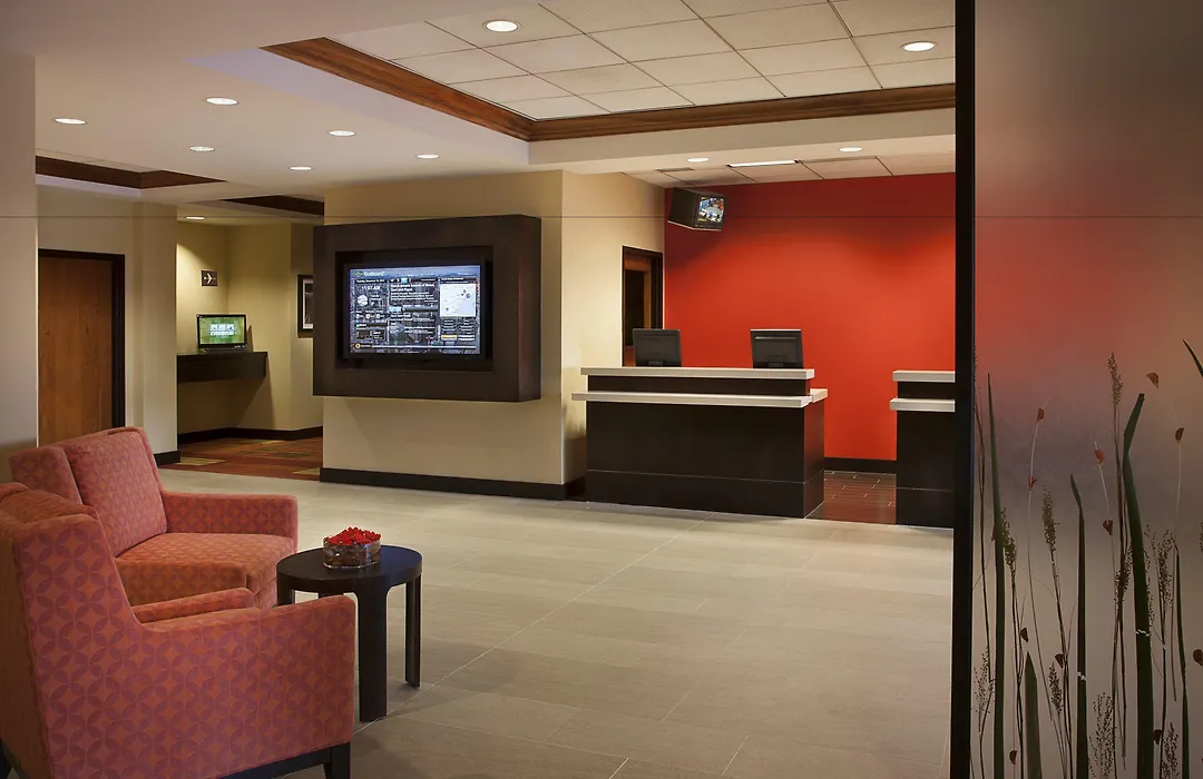 Courtyard By Marriott Toronto Airport-1