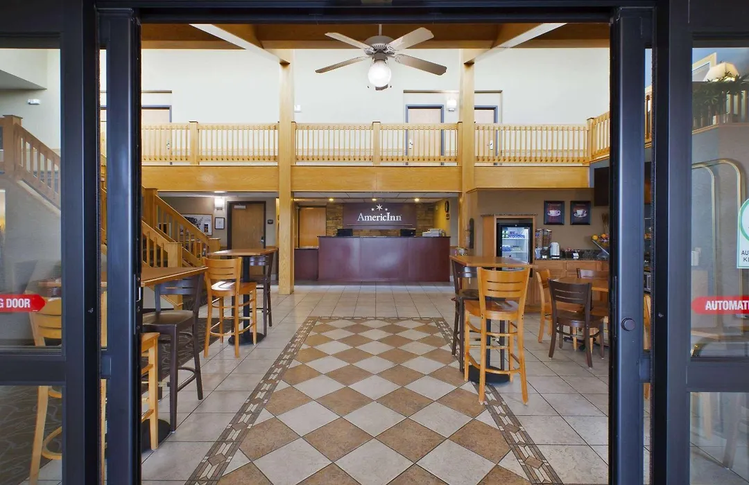 Americinn By Wyndham Bay City-1