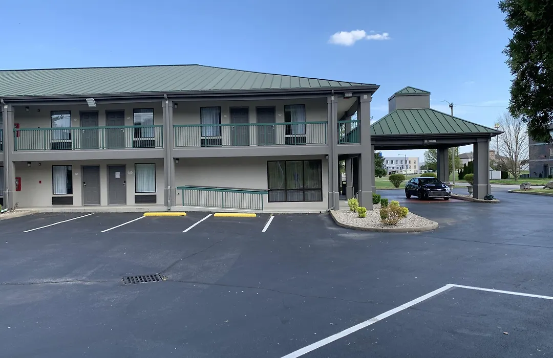 Baymont By Wyndham Cave City-1