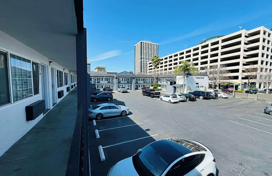 Surestay By Best Western Fresno Central-1