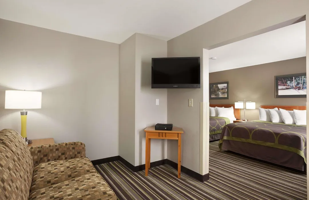 Super 8 By Wyndham Bozeman-1