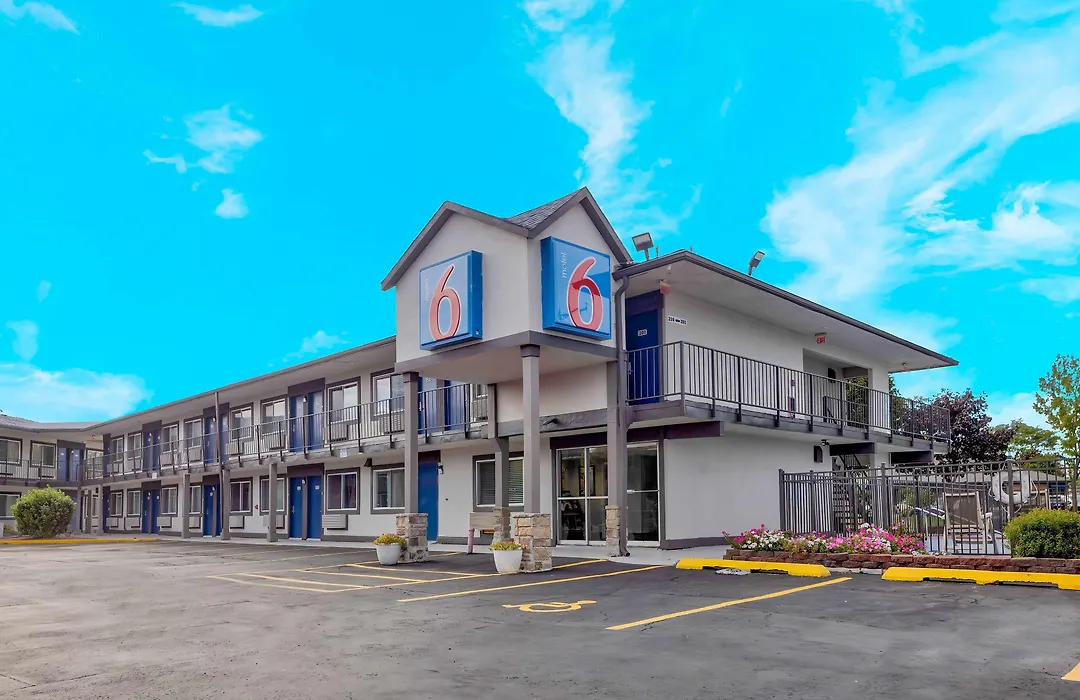 Motel 6-Oshkosh, Wi-1