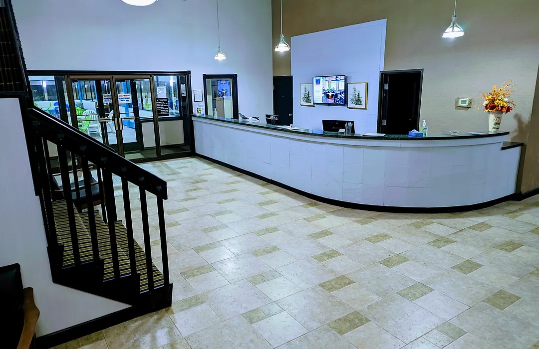 Woodfield Inn And Suites-1