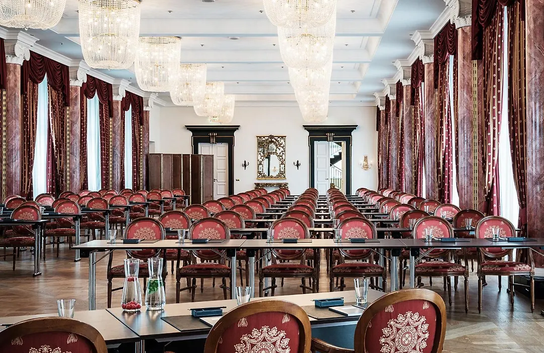 Althoff Grandhotel Schloss Bensberg-1