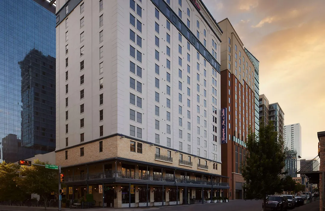 Hampton Inn & Suites Austin - Downtown-1