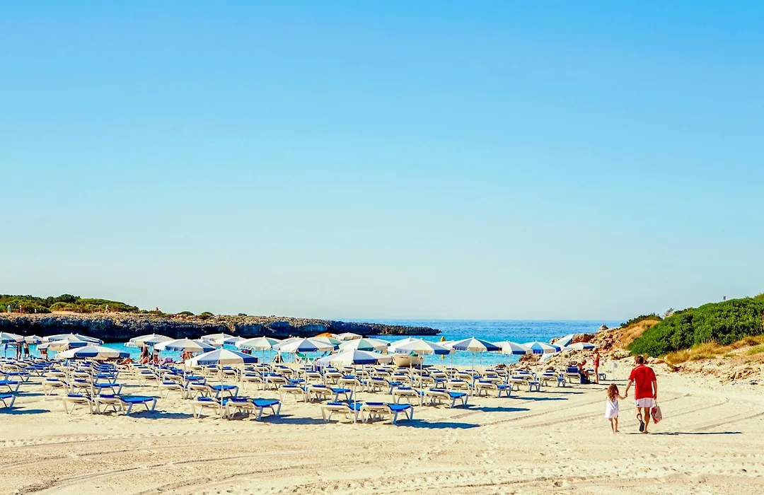 Globales Cala'N Bosch-1
