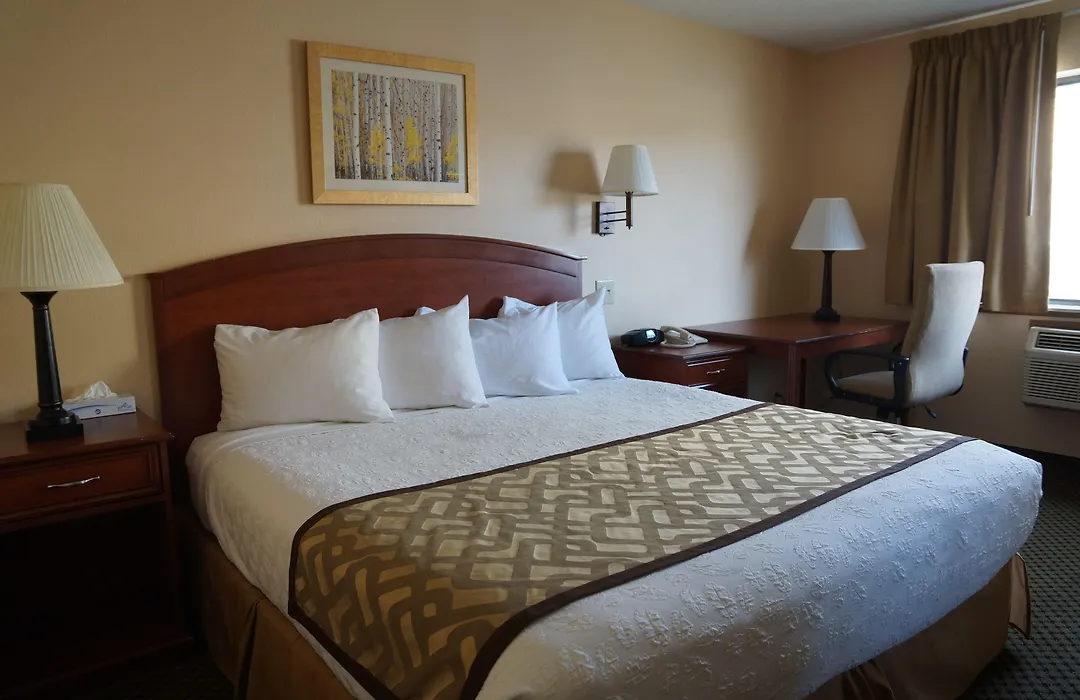 Luxury Inn & Suites-1