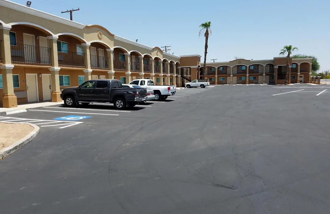Days Inn By Wyndham El Centro-1