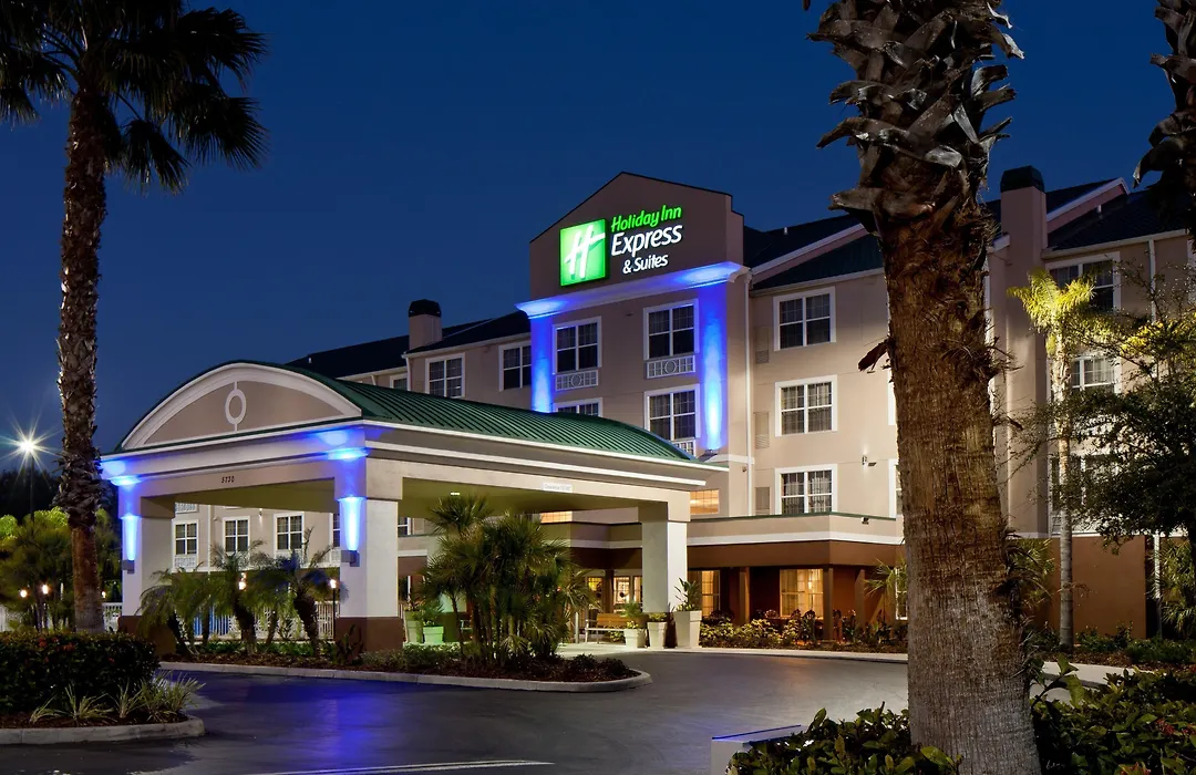 Holiday Inn Express & Suites Sarasota East By Ihg-1
