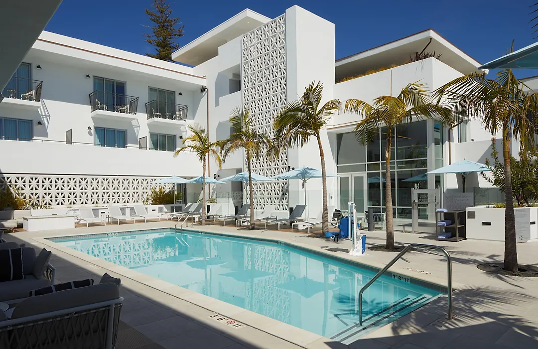 Courtyard By Marriott Santa Barbara Downtown-1
