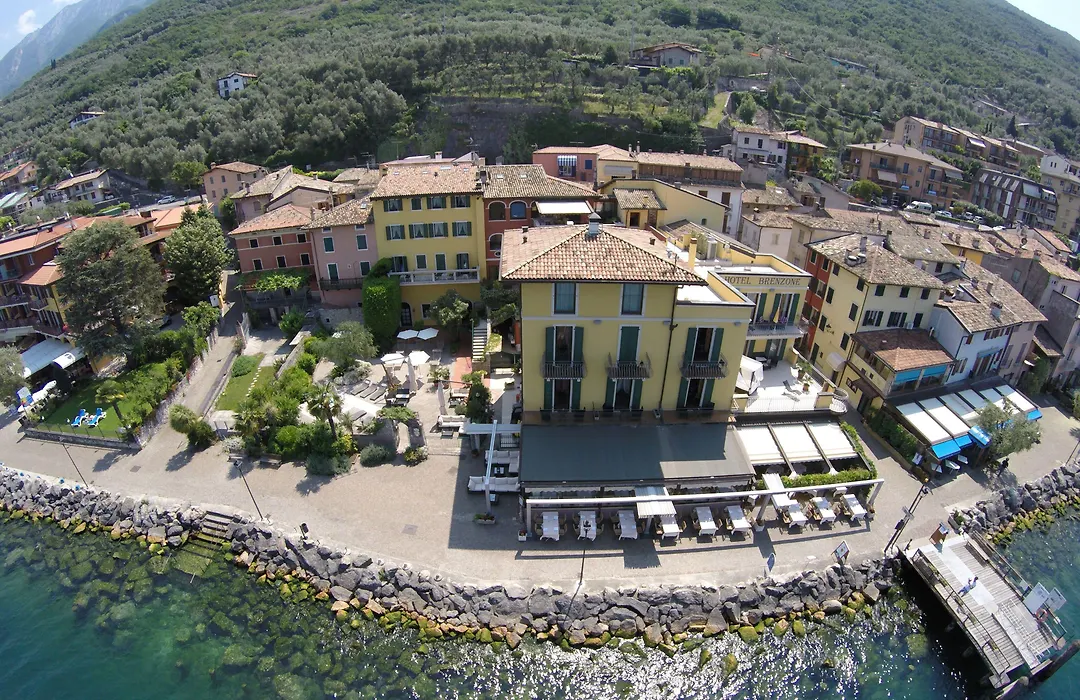 Lake Front Hotel Brenzone-1