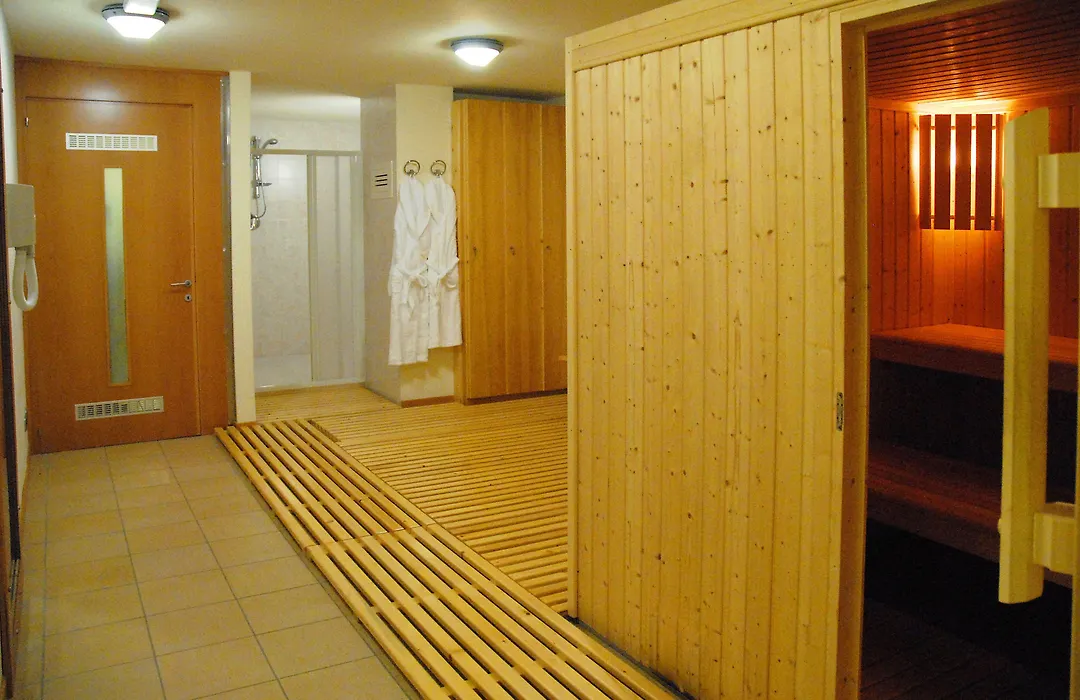 Hotel Planet-1