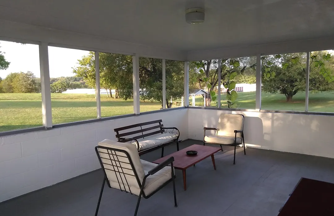 The Cardinal Inn-1