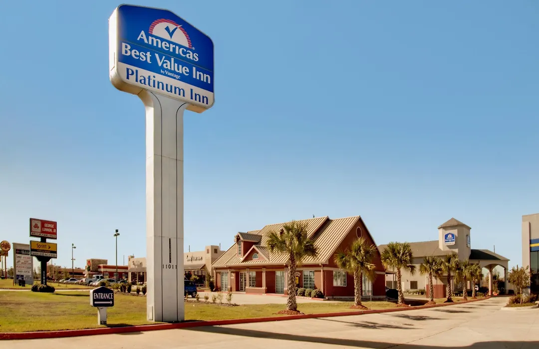 Americas Best Value Platinum Inn & Suites-1