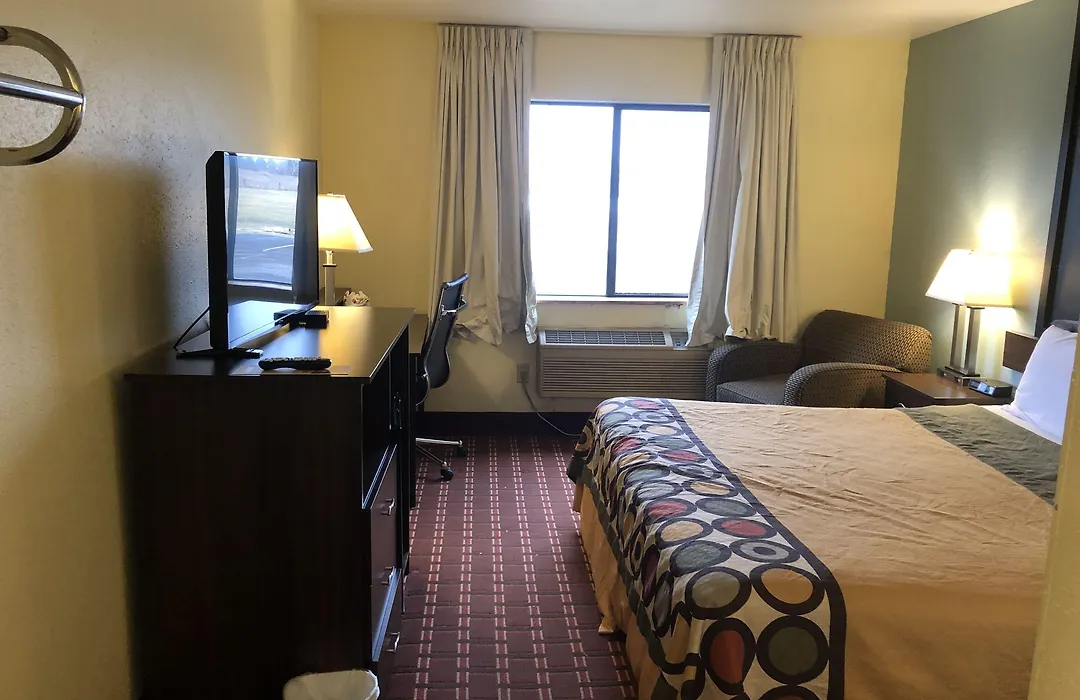 Super 8 By Wyndham Plover Stevens Point Area-1