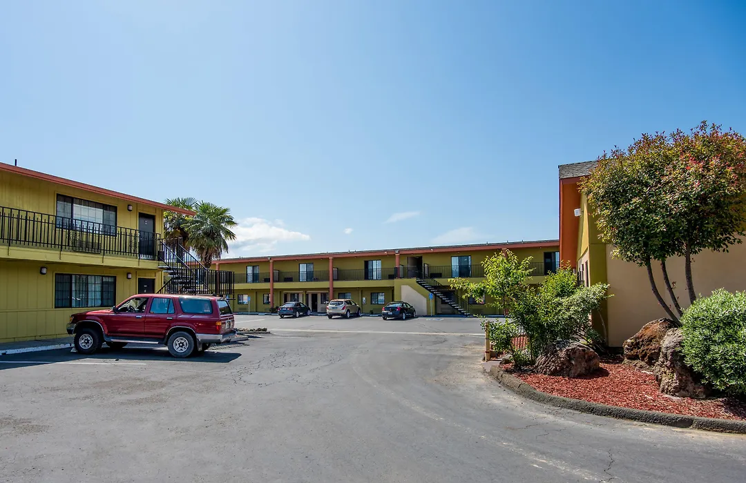 Motel 6-Ukiah, Ca - North-1
