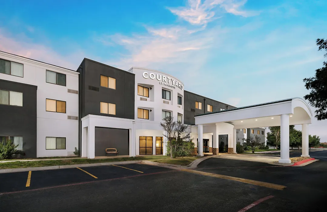 Courtyard By Marriott Amarillo West/Medical Center-1