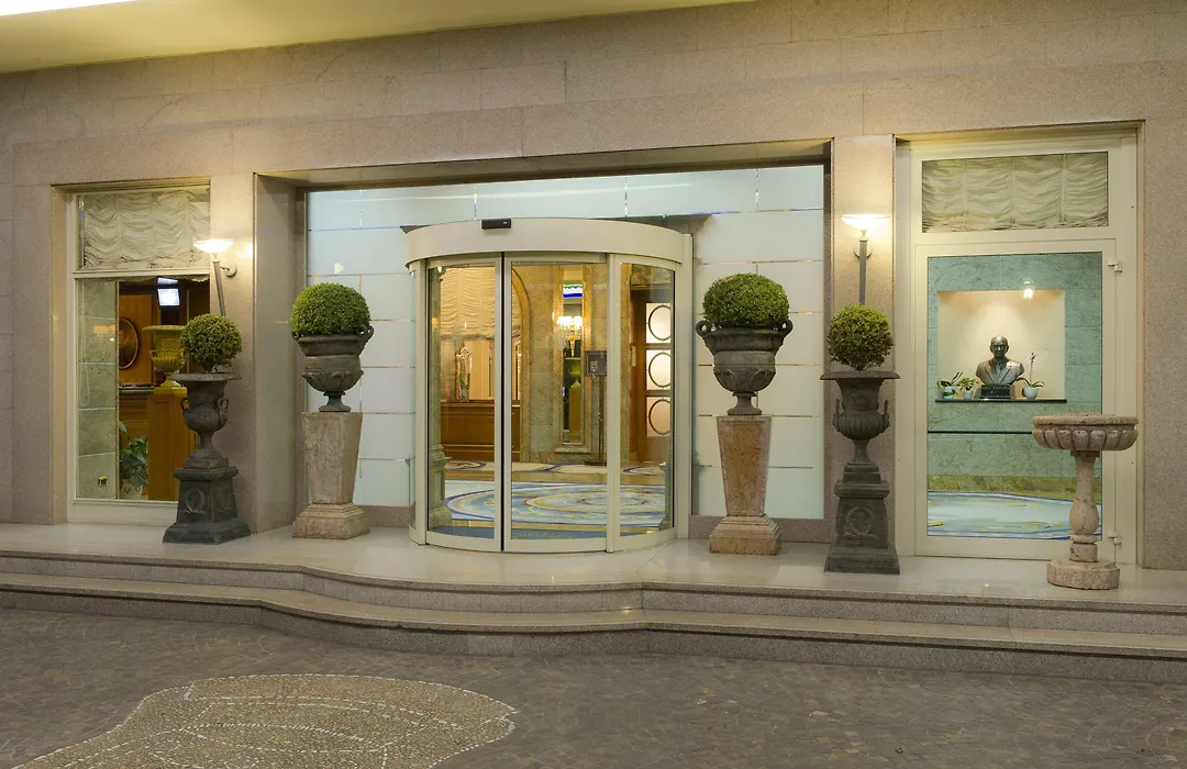 Hotel Simplon-1
